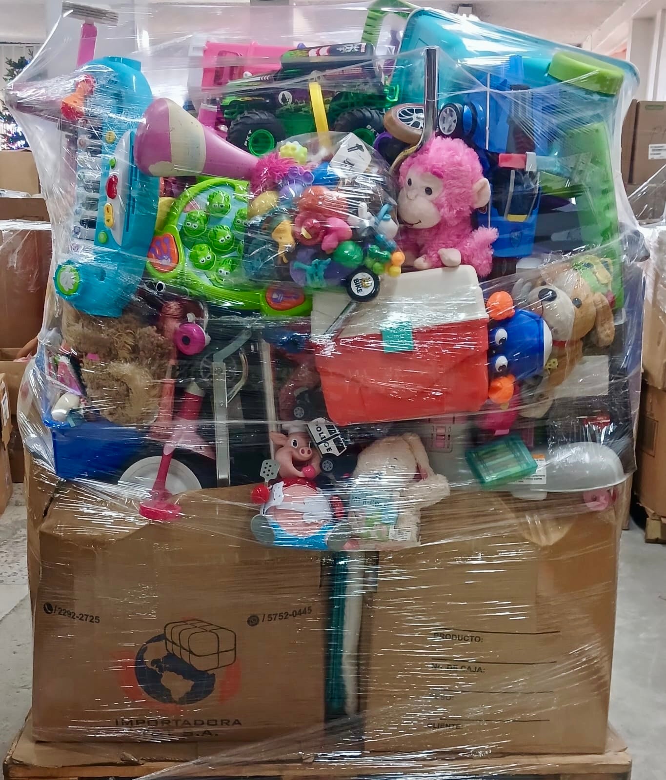 Tarima de juguete # 7 crudo americano usado.