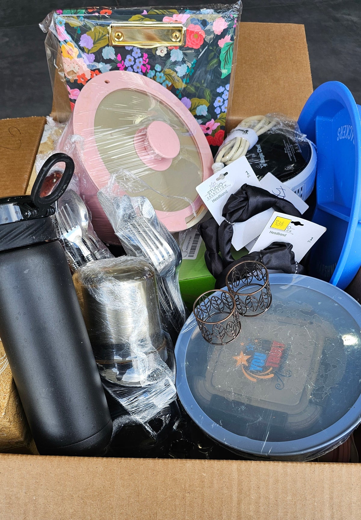 Caja #92 Miscelanea Clasificada usado Americano