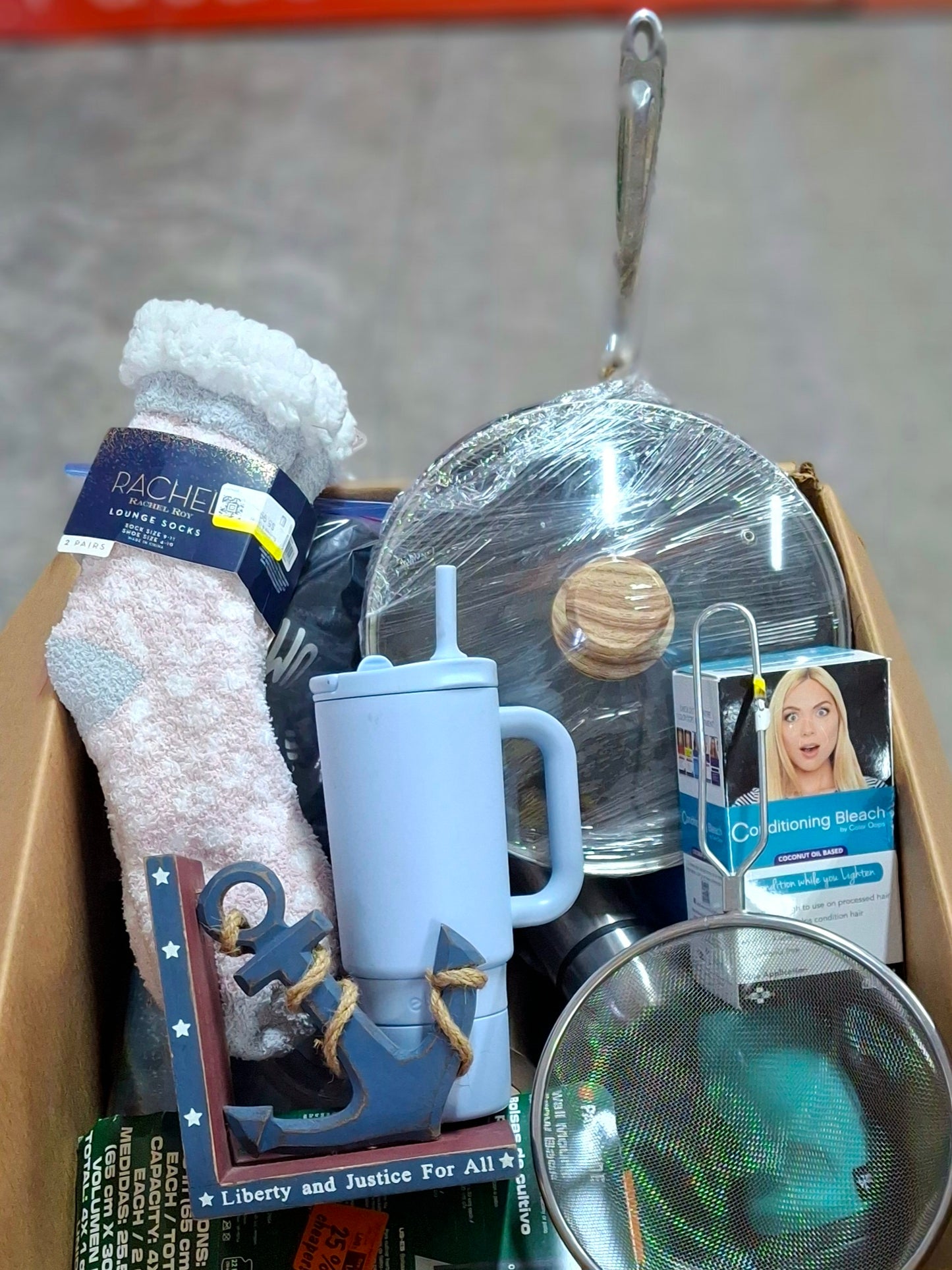 Caja #105 miscelaneo clasificado americano usado