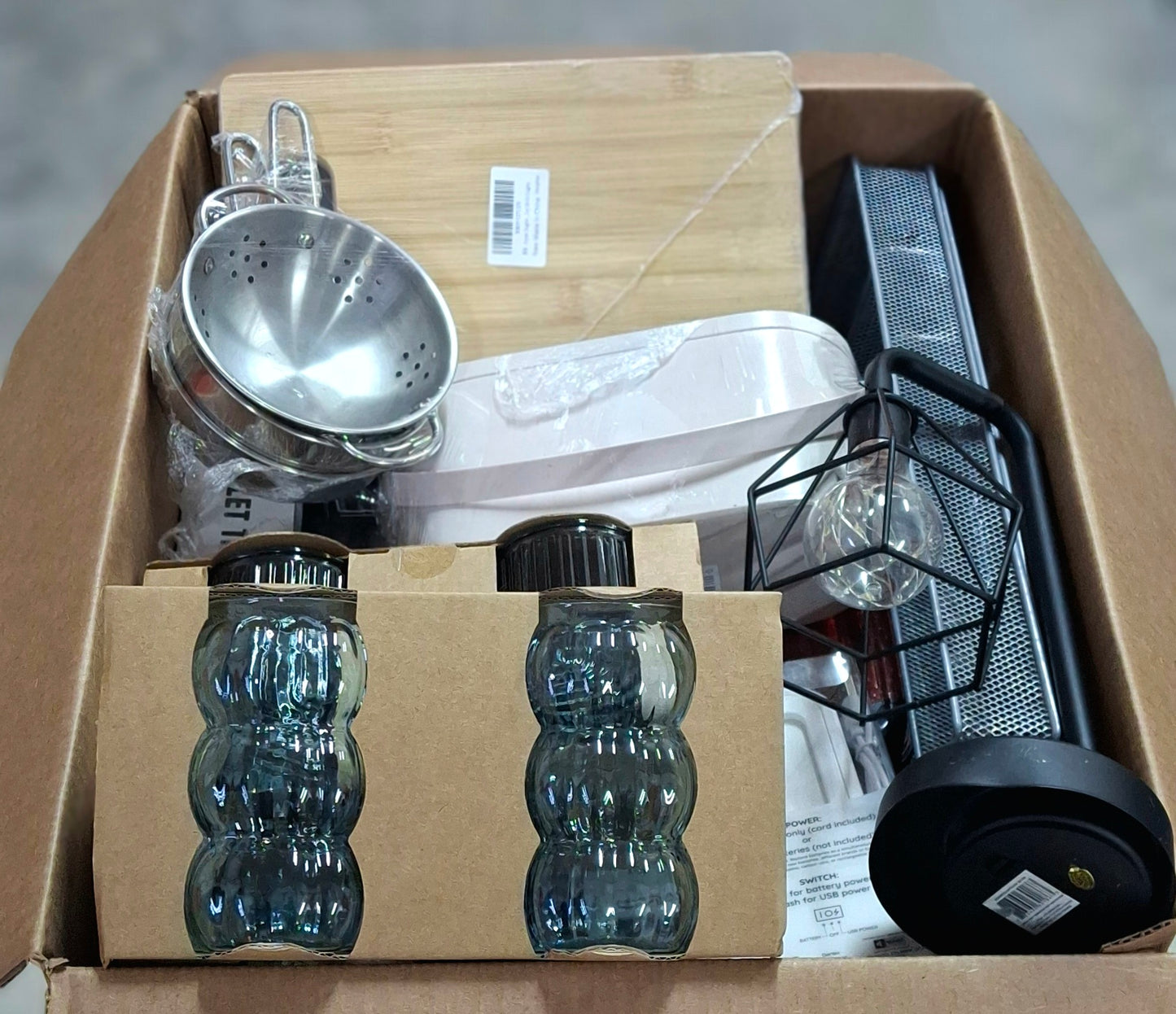 Caja #23 miscelaneo clasificado americano usado