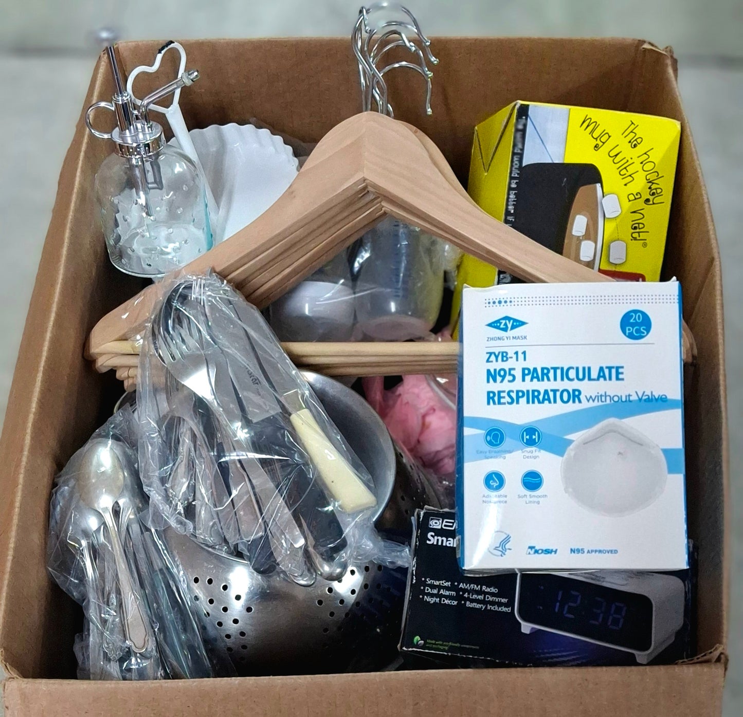 Caja #149 miscelaneo clasificado americano usado