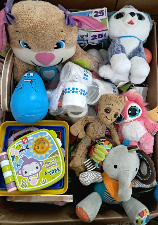 Caja # 219 juguete clasificado  americano usado