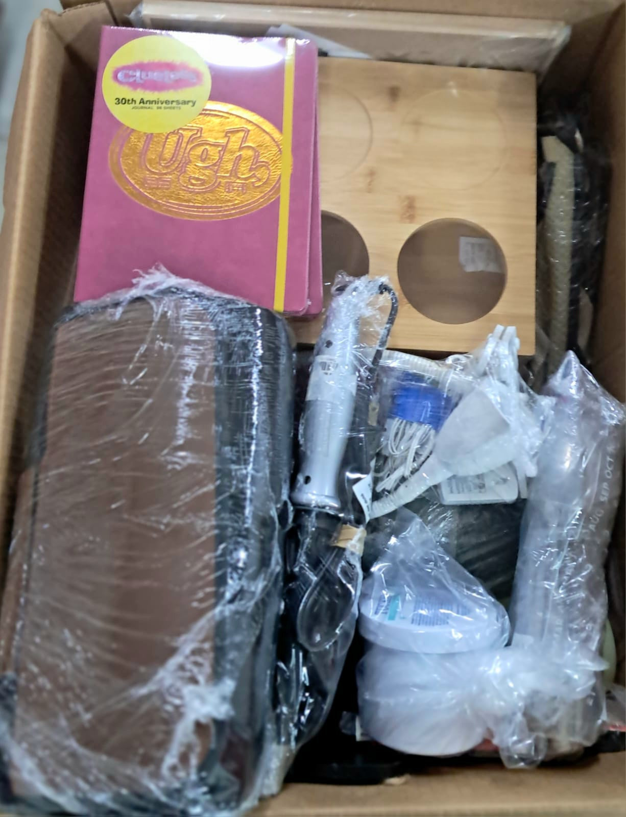 Caja #113 miscelaneo clasificado  americano  usado