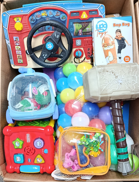 Caja#50 juguete clásificado usado americano