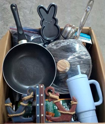 Caja #105 miscelaneo clasificado  americano usado