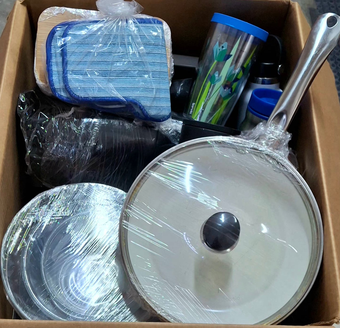 Caja # 142  miscelaneo  clasificado  americano  usado