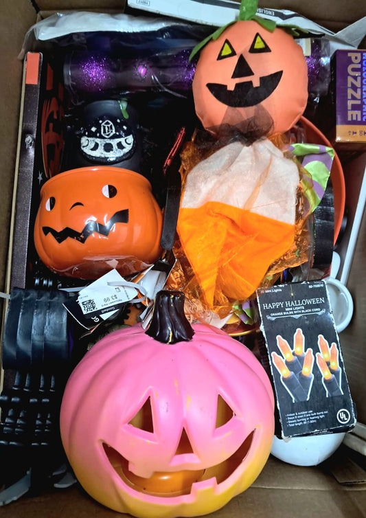 Caja #37 halloween clasificado americano usado