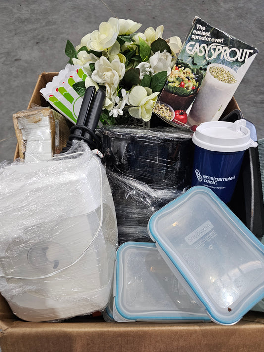 #96 Caja Miscelanea usado Clasificado Americano