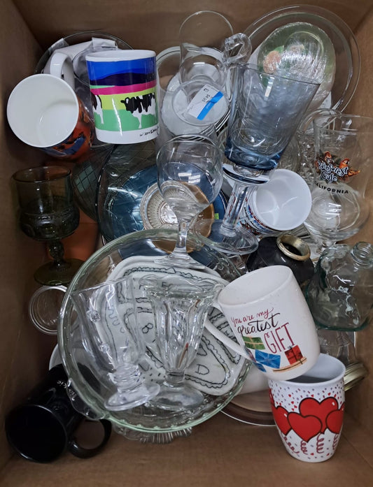 Caja # 106 cristaleria clásificado usado americano