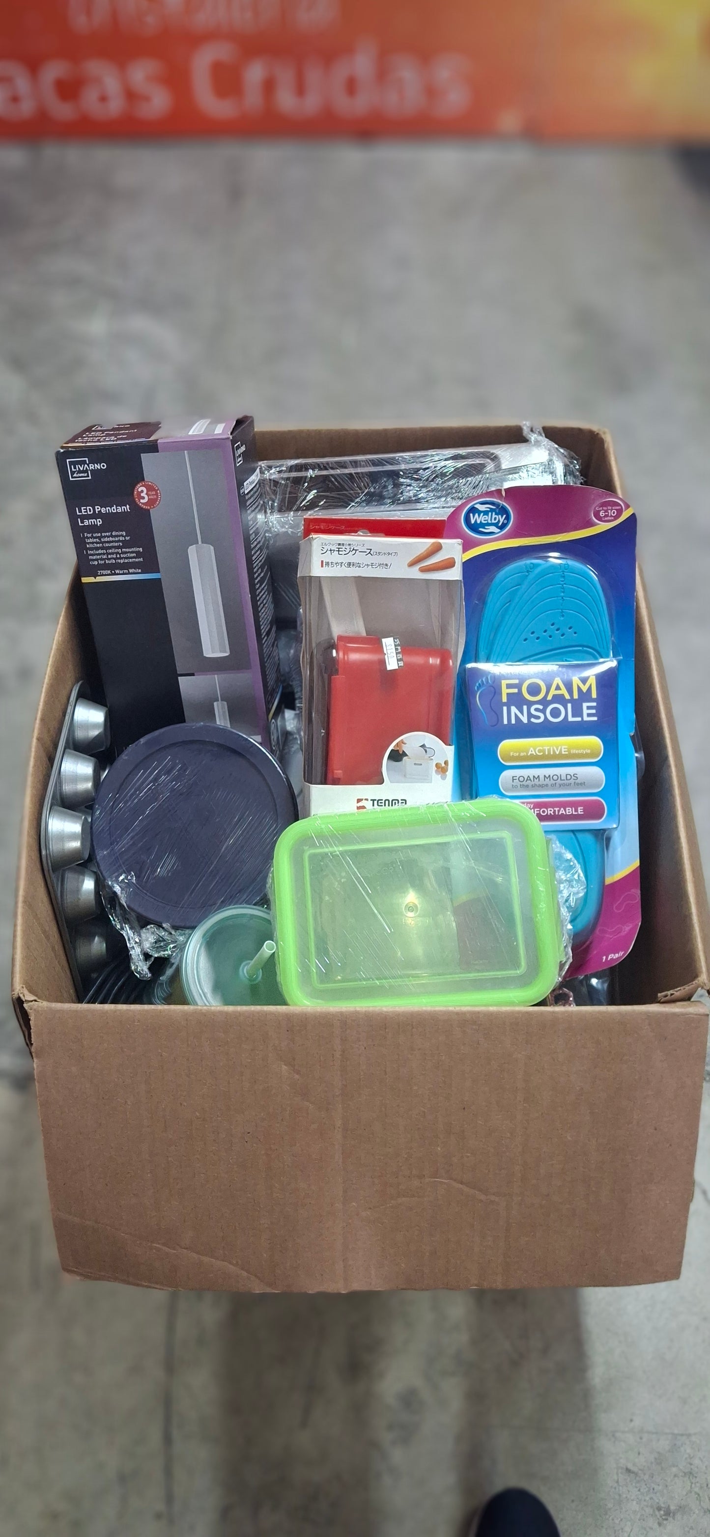 Caja #134 miscelaneo  clasificado  americano usado