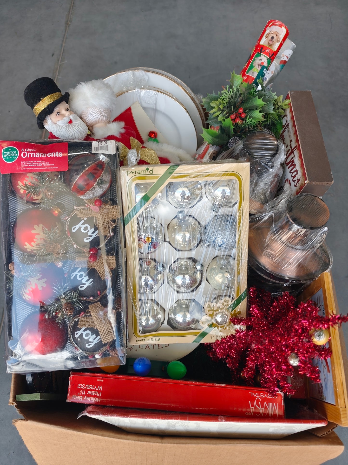 Caja #89 Navideño clasificado usado americano