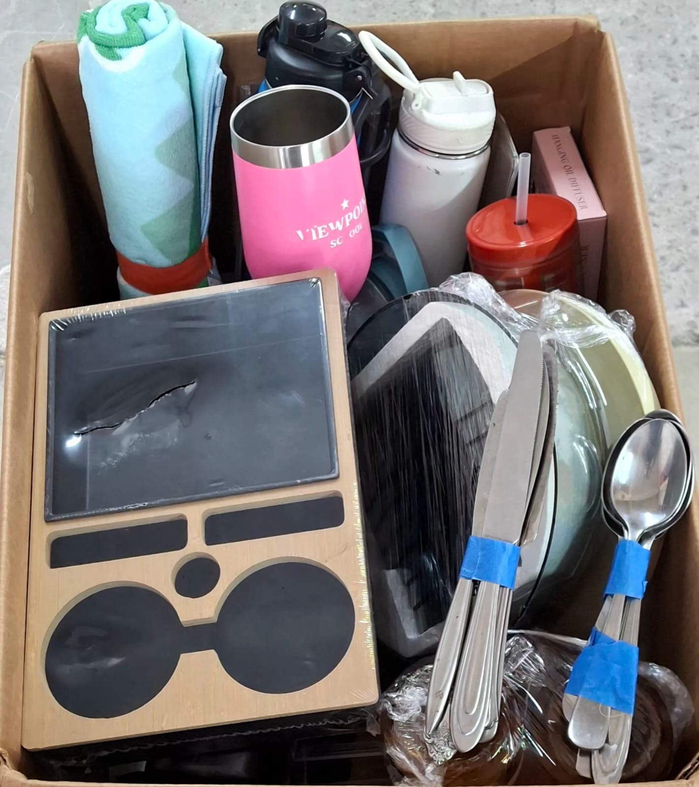 Caja # 183 miscelaneo clasificado  americano  usado