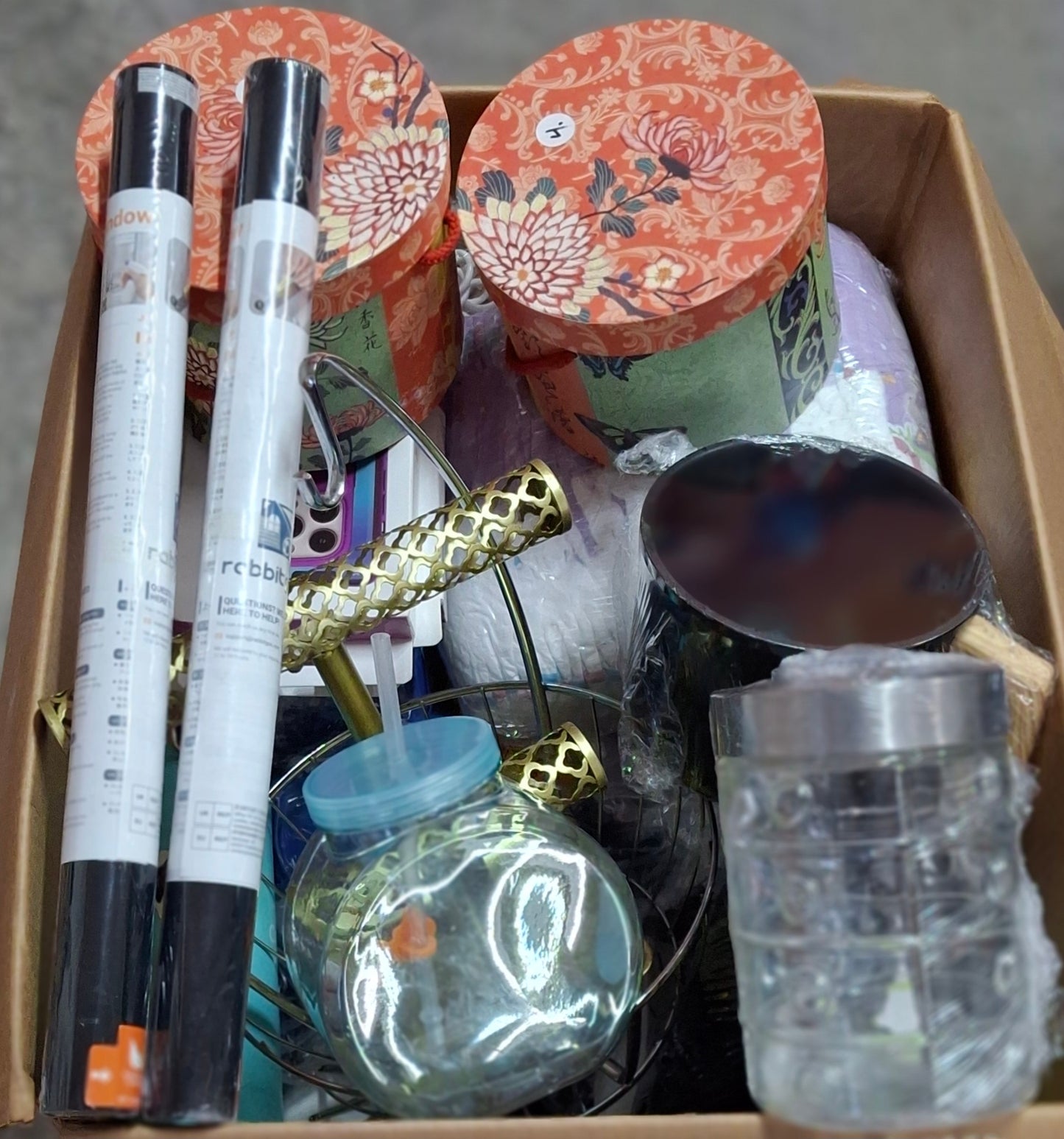 Caja #114 miscelaneo clasificado  americano  usado