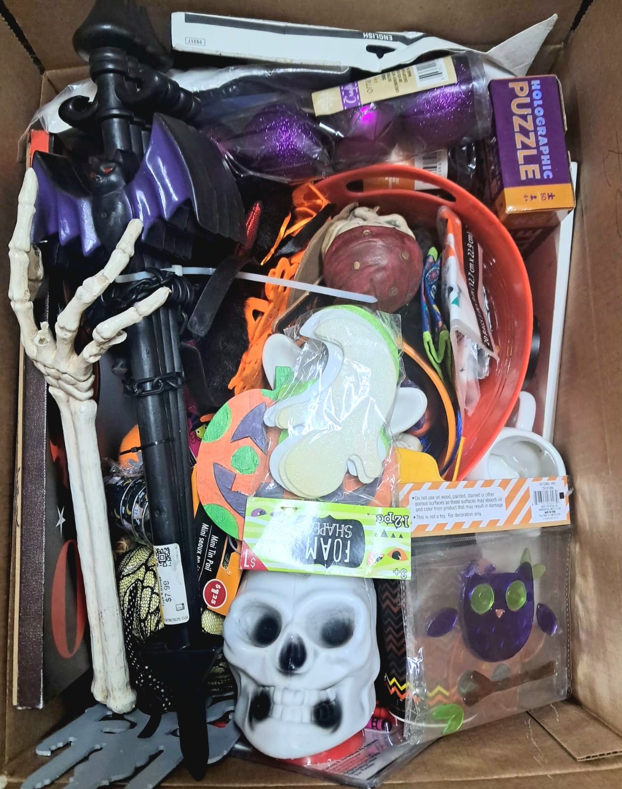 Caja #37 halloween clasificado americano usado