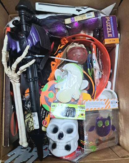 Caja #37 halloween clasificado americano usado