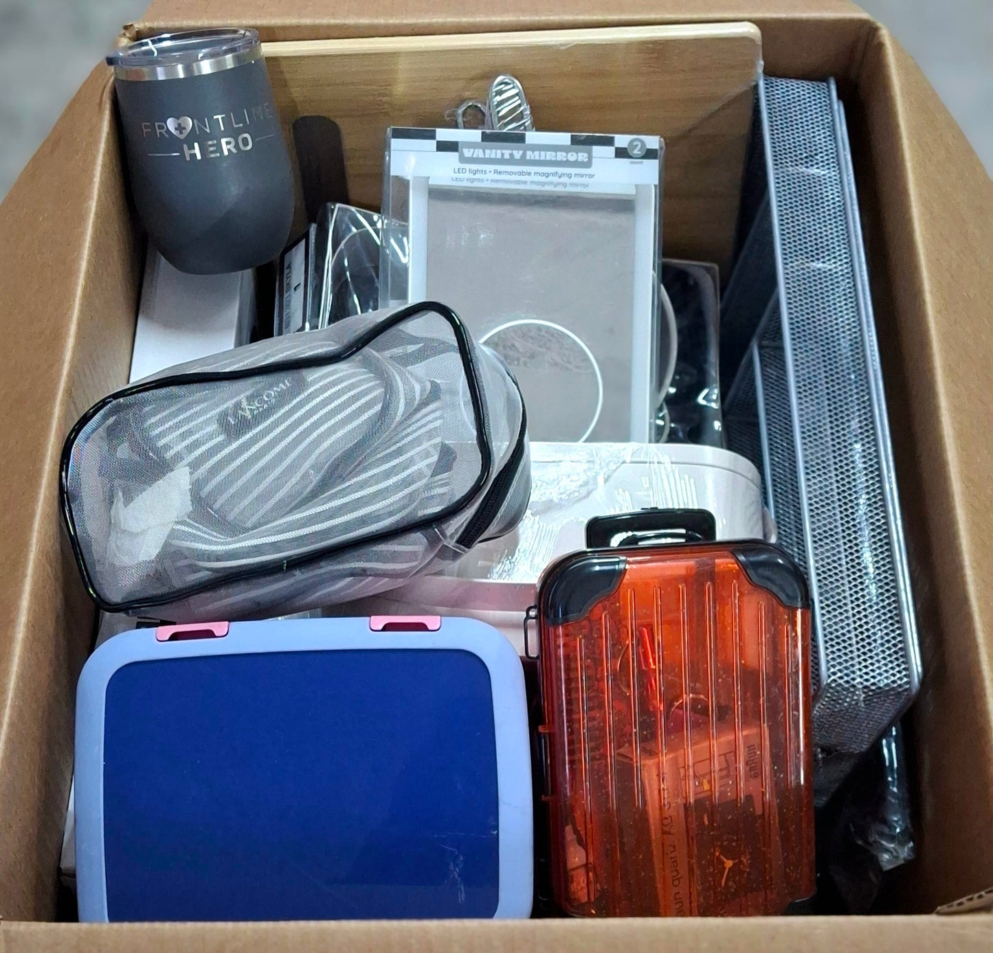Caja #23 miscelaneo  clasificado  americano usado