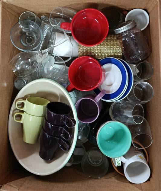 Caja#17 cristalería clasificada americano usado