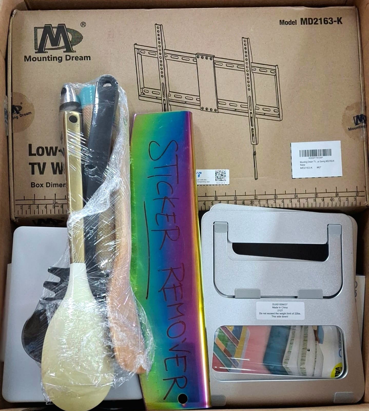 Caja #126 miscelaneo  clasificado  americano usado