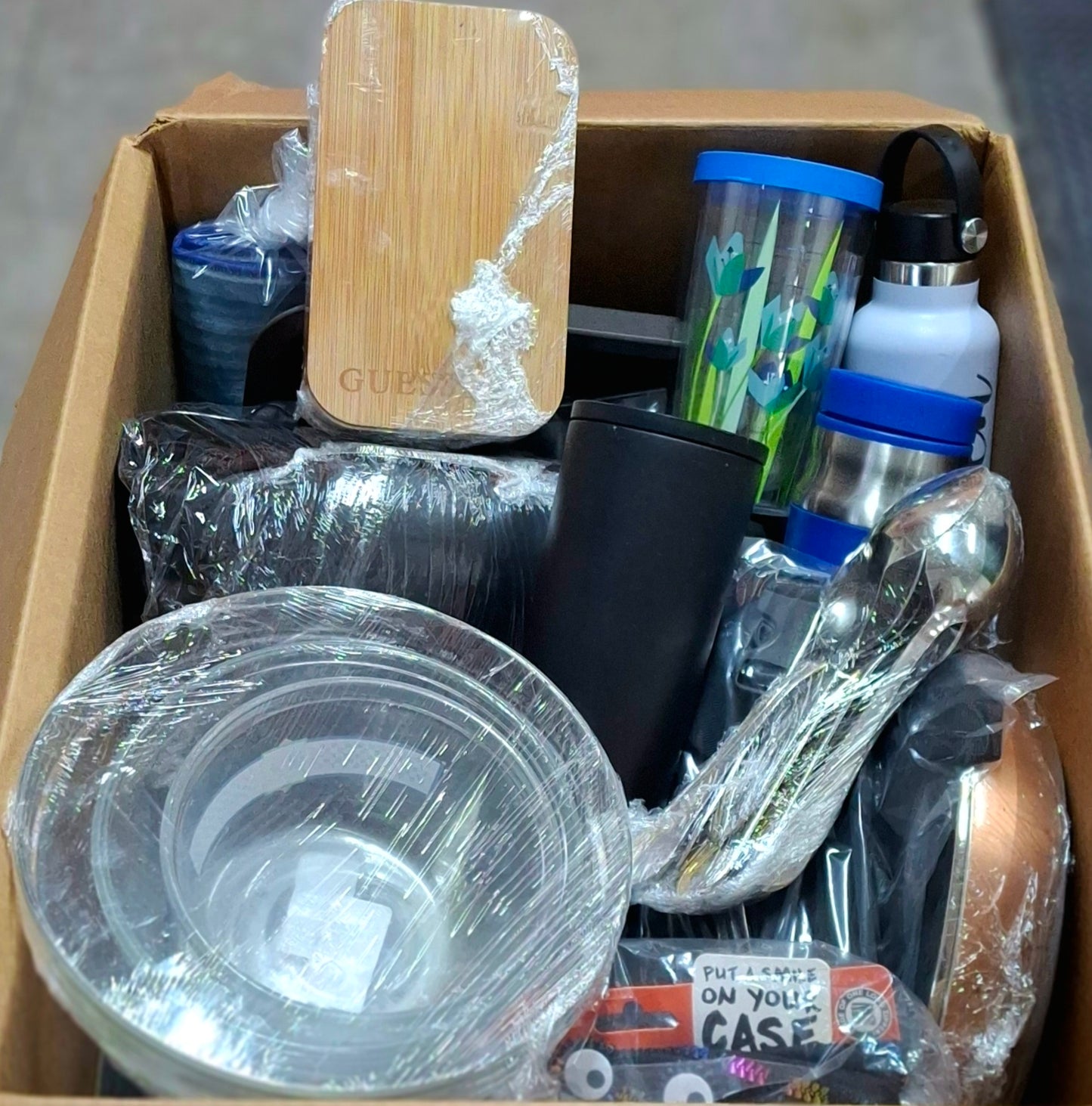 Caja # 142  miscelaneo  clasificado  americano  usado