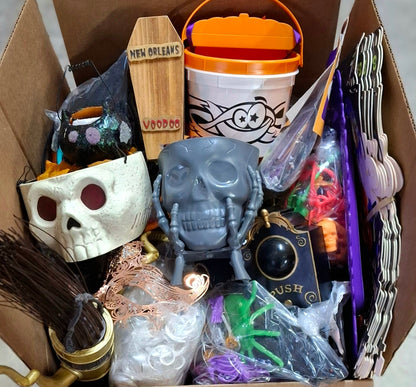 Caja #42 halloween clasificado  americano  usado