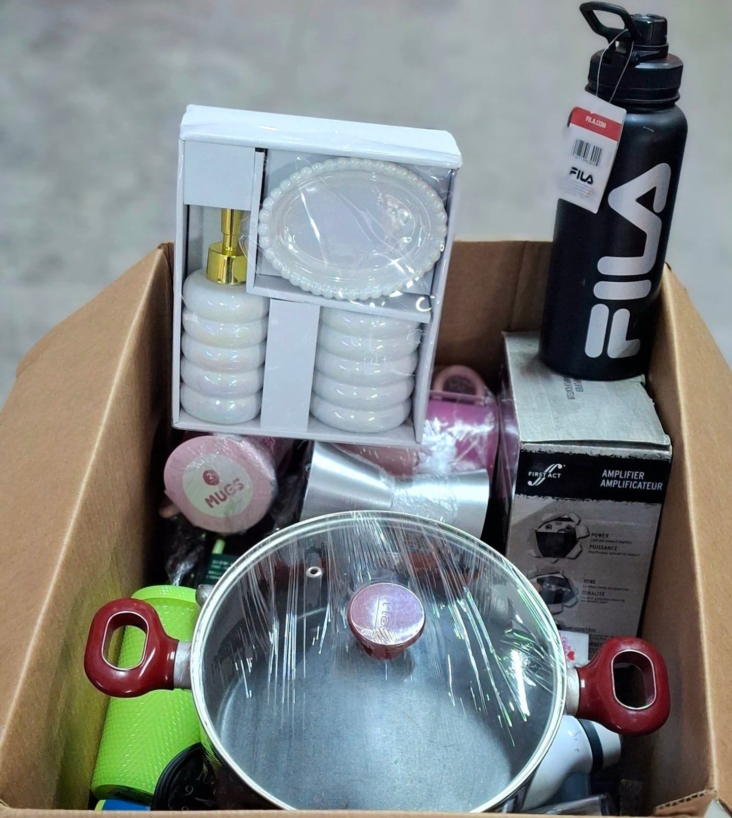 Caja #39 miscelaneo  clasificado  americano usado