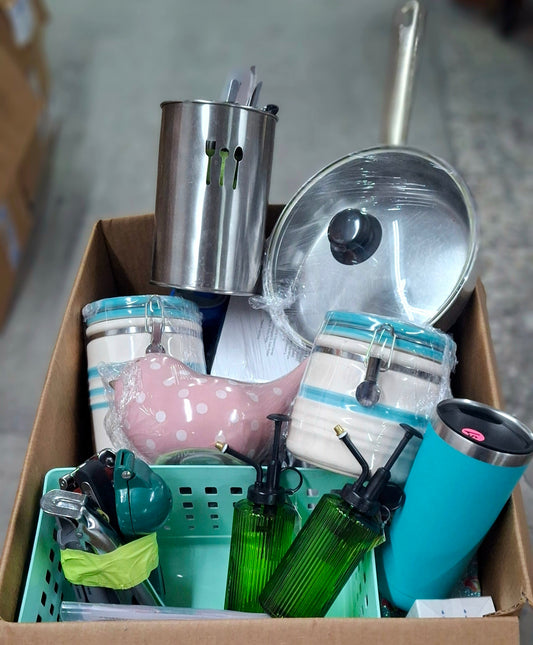 Caja # 18 miscelaneo  clasificado  americano  usado