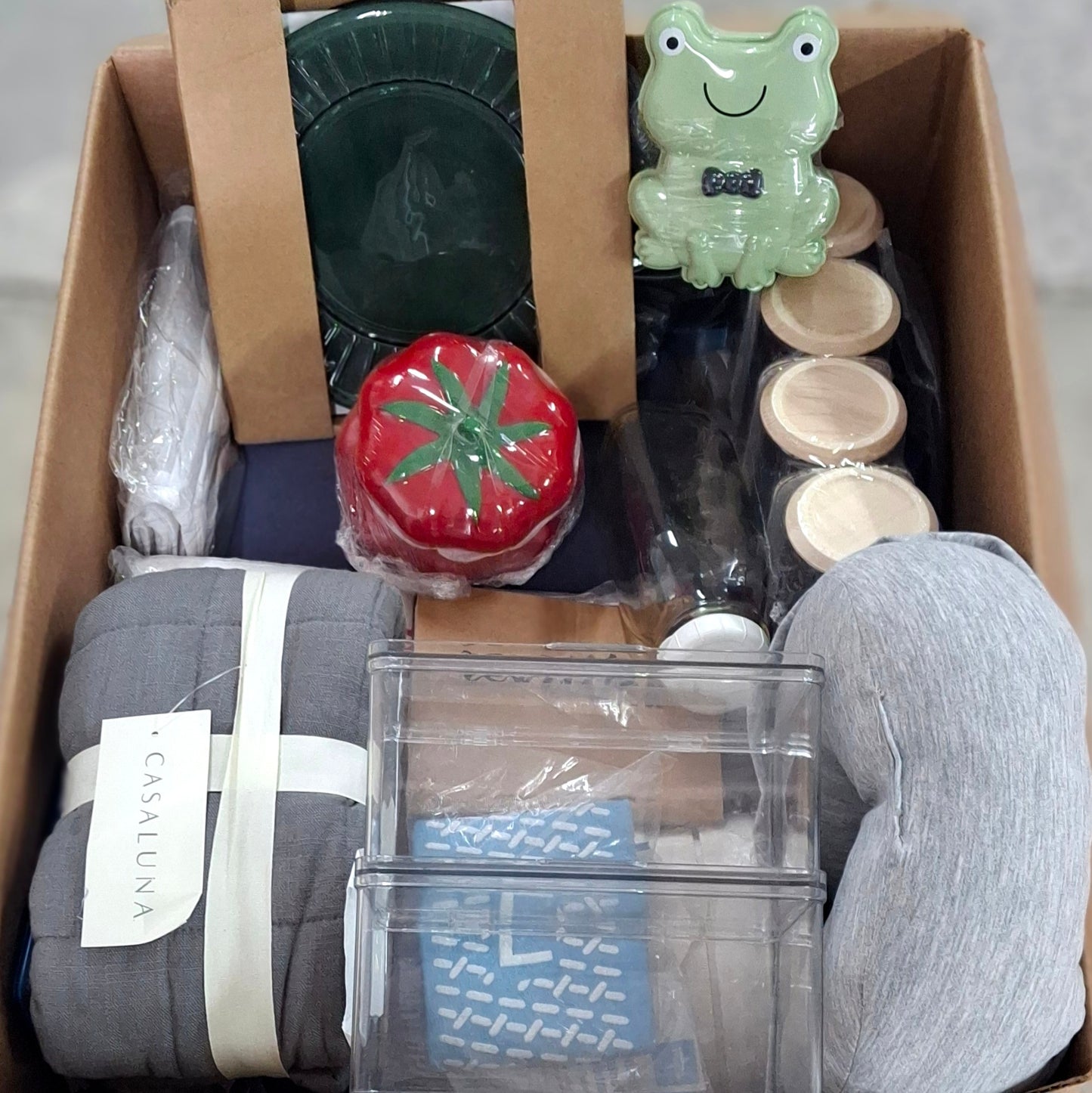 Caja #182 miscelaneo clasificado americano usado