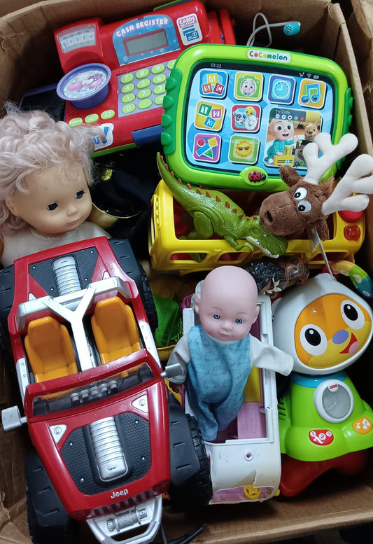 Caja #46 juguete crudo americano usado