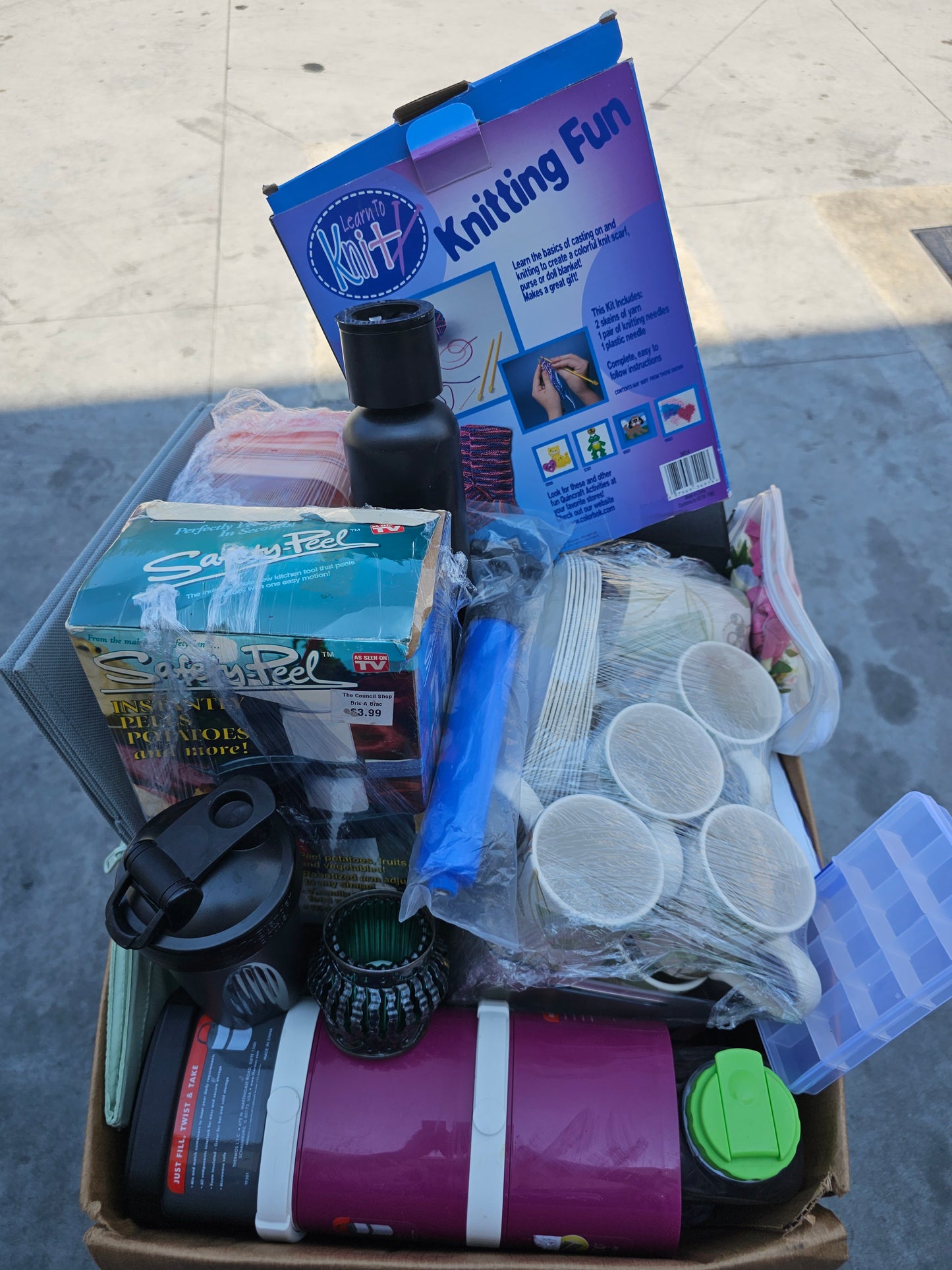 #92 Caja Miscelanea Clasificada usado Americano