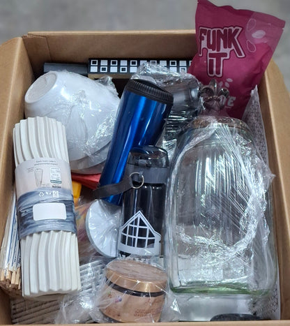 Caja # 115 misceláneo clasificado  americano  usado